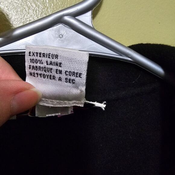 Talbots Women's 100% Wool Black Blazer Size 8
Neutral capsule wardrobe - Picture 8 of 12